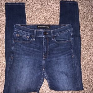 Express Skinny Jean